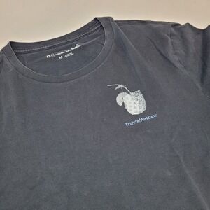 Travis Mathew T-Shirt Men's M Black Pineapple Beach Graphic Short Sleeve‎